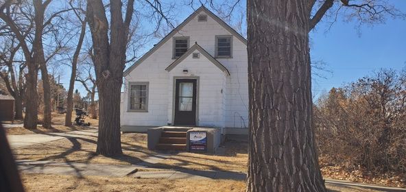 Beautiful Home On Two Corner Lots: 201 Evans St, Bainville, MT 59212